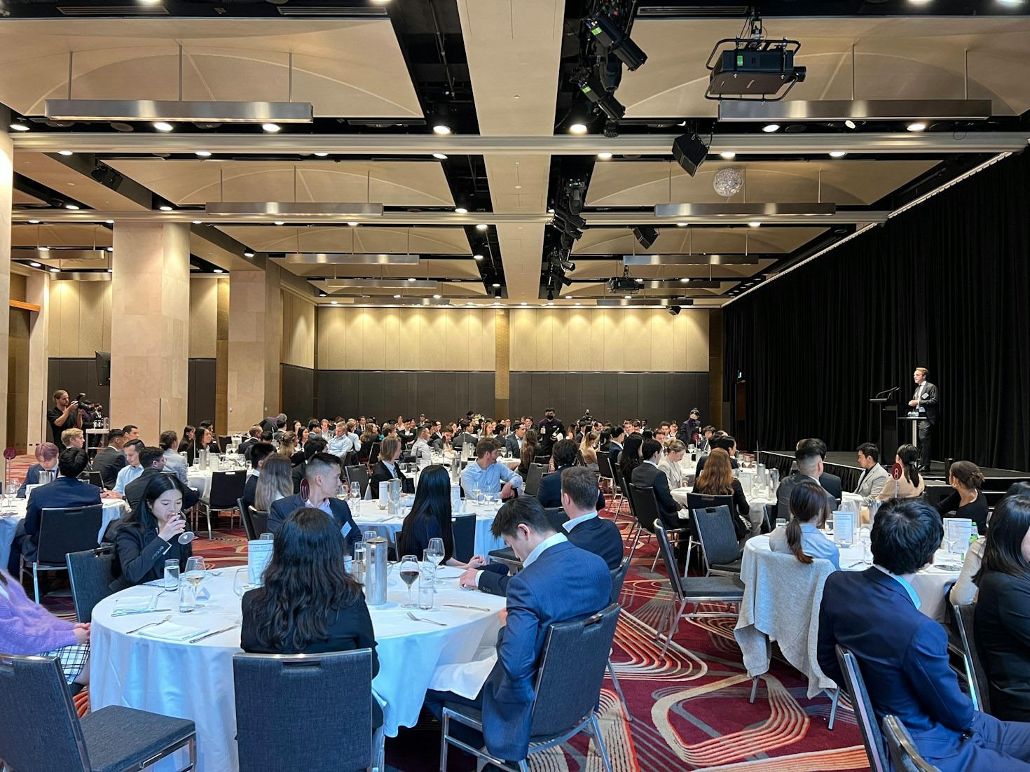 5 Tips for Hosting an Unforgettable Event